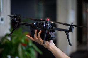 Avular Designs与3D打印下面的定制无人机